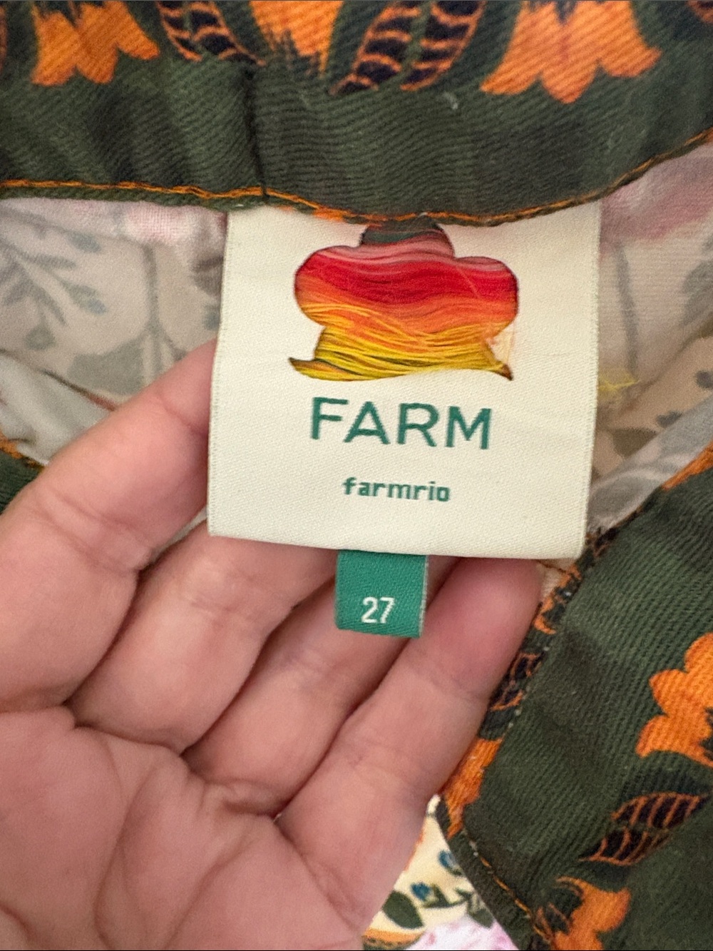 FARM Rio Olive & Cream Embroidered Floral Mini Shorts - Picture 2 of 9